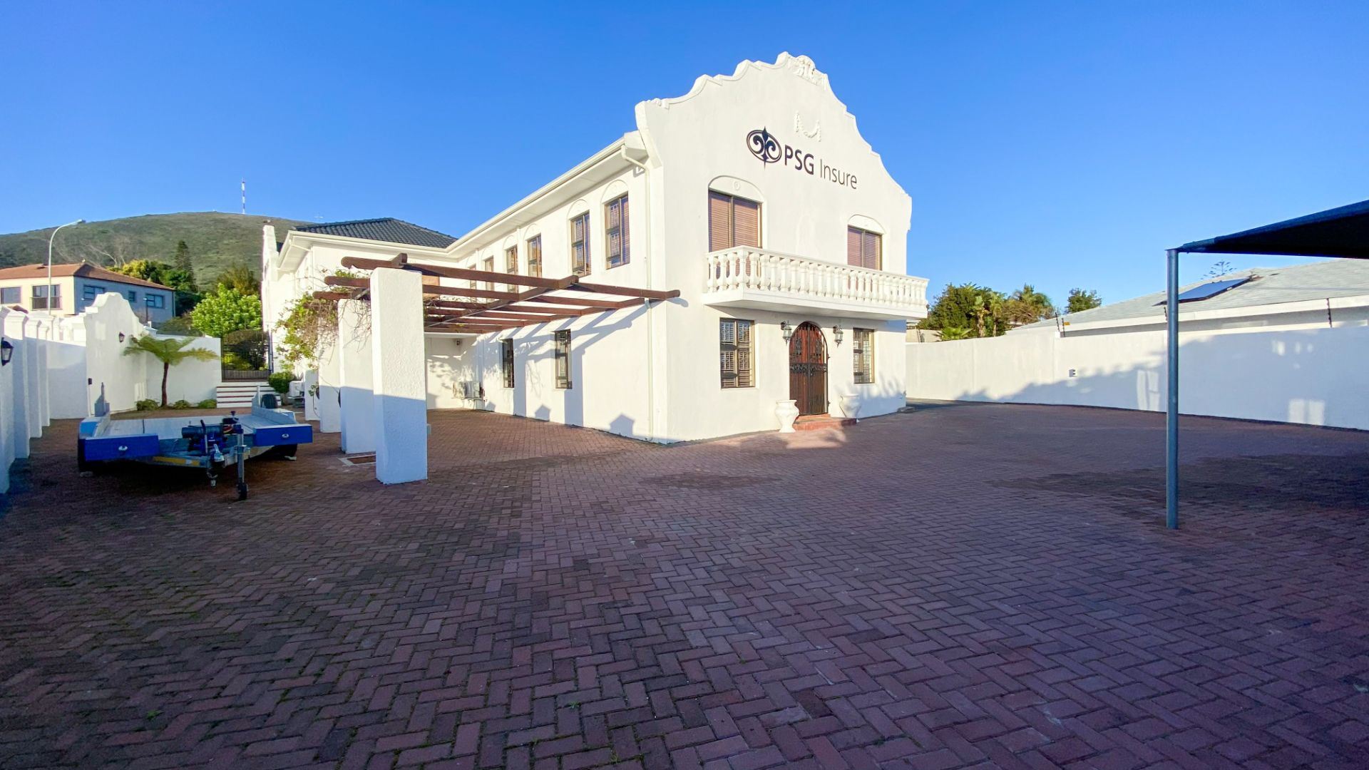 4 Bedroom Property for Sale in Plattekloof Western Cape